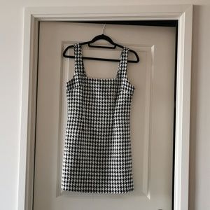Dynamite Houndstooth Dress